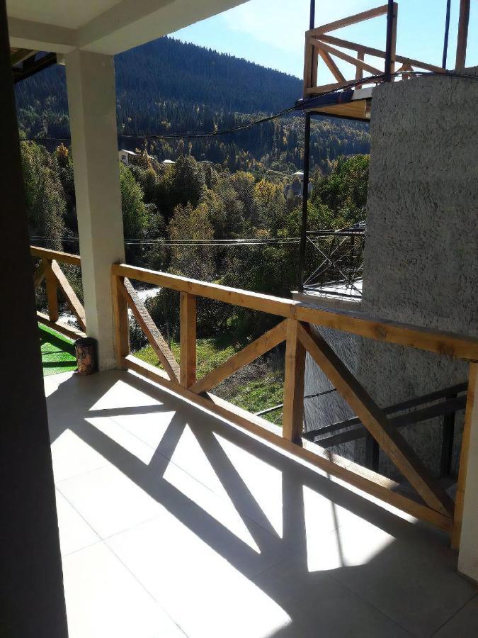Guest House Mari30 Mestia Exterior foto